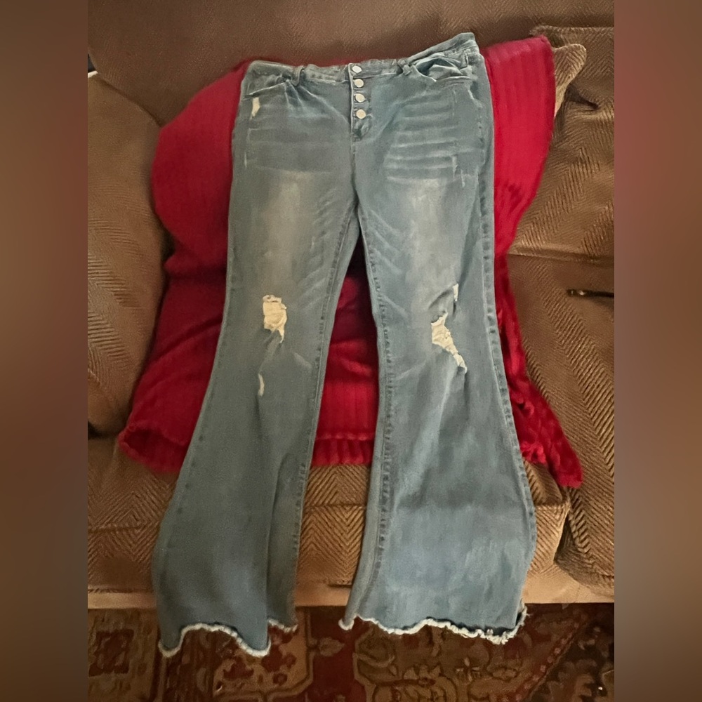 Vintage-Inspired Distressed Flare Jeans